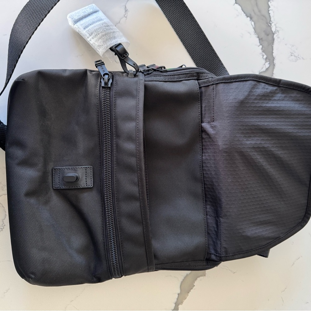Tumi Alpha Bravo Arnold Zip Flap Bag - Picture 11 of 16